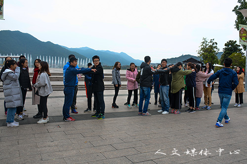 全员加速 ag旗舰厅官方网站员工干部素质拓展进行时