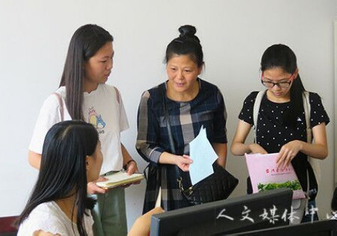 ag旗舰厅官方网站迎来2016级中文专升本新生