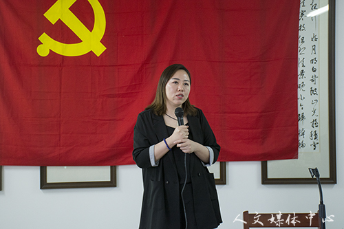 ag旗舰厅官方网站党总支举行“学讲话 忆初心 宣誓言大讨论主题党日活动”