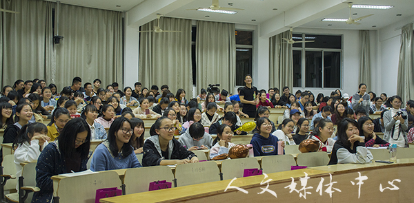 轻狂岁月，不负年华——ag旗舰厅官方网站举行《青春后驱动》电影见面会