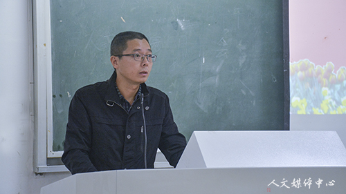 ag旗舰厅官方网站举行员工席卡发放仪式暨校学风建设大会精神传达会