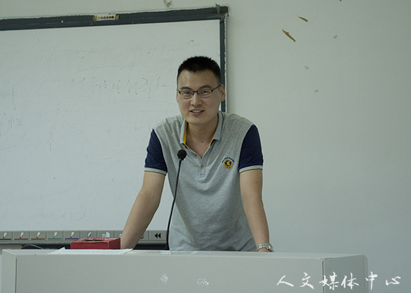 ag旗舰厅官方网站举行考研推进会暨考研经验分享交流会