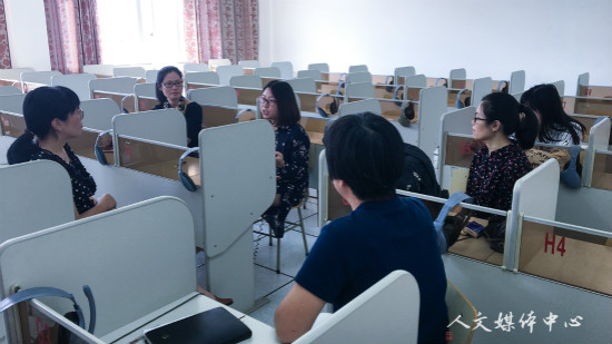 ag旗舰厅官方网站职工汉语教学团队举行听课评课教研活动